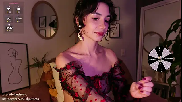 JulietteDee online show from February 7, 2025, 10:30 pm