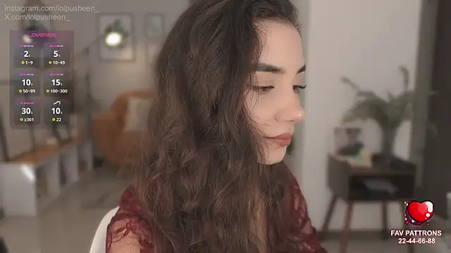Snapshot of JulietteDee chatting on June 26, 2026, 9:42 pm JulietteDee online show from June 26, 2026, 9:42 pm
