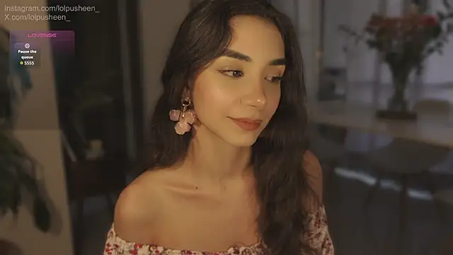 Snapshot of JulietteDee chatting on July 14, 2026, 11:00 pm JulietteDee online show from July 14, 2026, 11:00 pm