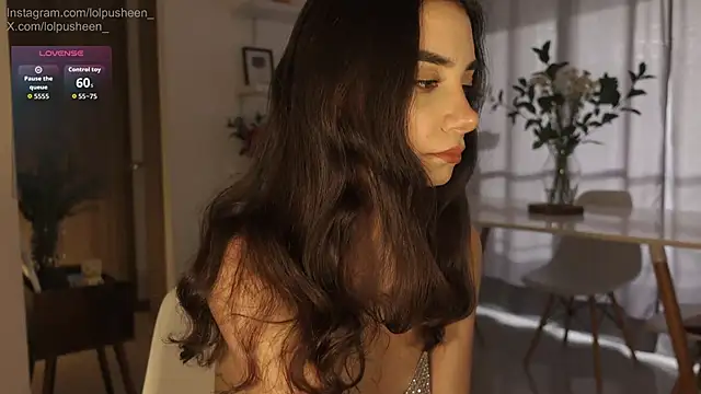 Snapshot of JulietteDee chatting on June 15, 2026, 9:58 pm JulietteDee online show from June 15, 2026, 9:58 pm