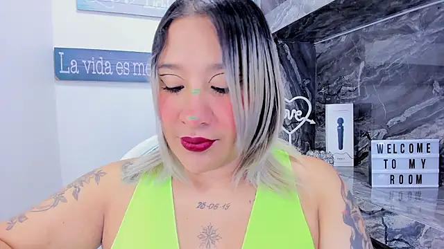 miss danika online show from February 5, 2026, 11:06 am