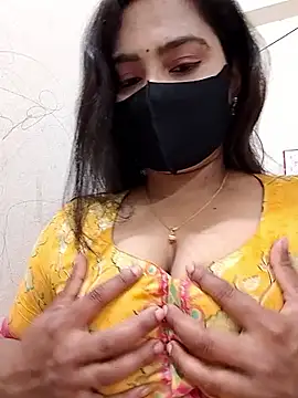 Snapshot of Ritusri_Dotta chatting on March 22, 2026, 8:10 pm Ritusri Dotta online show from March 22, 2026, 8:10 pm