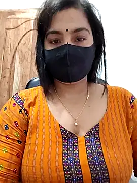 Snapshot of Ritusri_Dotta chatting on October 6, 2025, 4:35 am Ritusri Dotta online show from October 6, 2025, 4:35 am