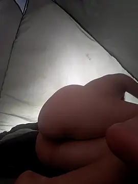 Snapshot of lucyy06 chatting on March 29, 2026, 5:03 pm lucyy06 online show from March 29, 2026, 5:03 pm