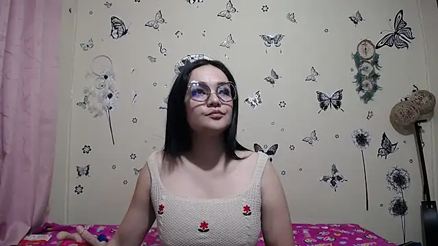 Snapshot of Nicolle-sky chatting on July 8, 2026, 8:15 am Nicolle-sky online show from July 8, 2026, 8:15 am