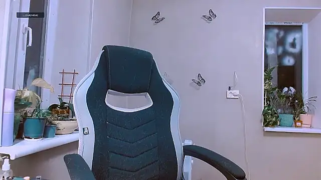 RosaJil online show from February 1, 2026, 5:44 pm