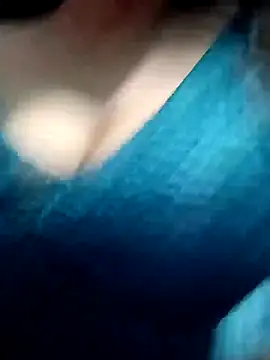 Snapshot of Gulabo-jaan chatting on October 30, 2025, 3:38 am Gulabo-jaan online show from October 30, 2025, 3:38 am