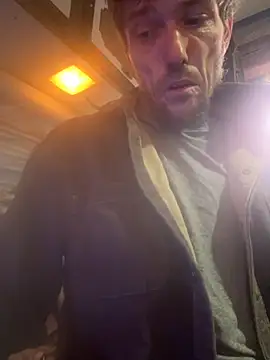 Snapshot of Followthepiper chatting on November 18, 2025, 5:16 pm Followthepiper online show from November 18, 2025, 5:16 pm