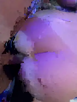 Snapshot of Followthepiper chatting on November 28, 2025, 2:23 am Followthepiper online show from November 28, 2025, 2:23 am