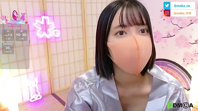 maika08 online show from October 20, 2025, 12:38 pm