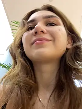 Snapshot of QuitieLia chatting on November 22, 2025, 9:19 am QuitieLia online show from November 22, 2025, 9:19 am