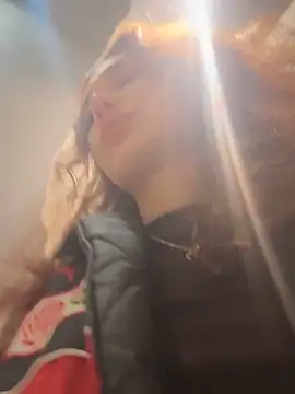 Snapshot of QuitieLia chatting on October 14, 2025, 8:15 am QuitieLia online show from October 14, 2025, 8:15 am