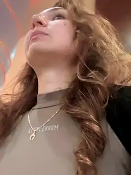 Snapshot of QuitieLia chatting on October 10, 2025, 8:48 am QuitieLia online show from October 10, 2025, 8:48 am