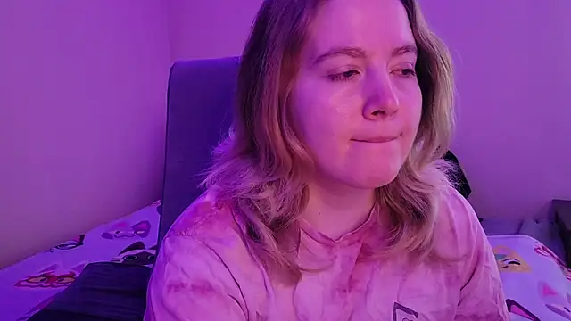 InternetFairy XO online show from October 31, 2025, 6:21 am