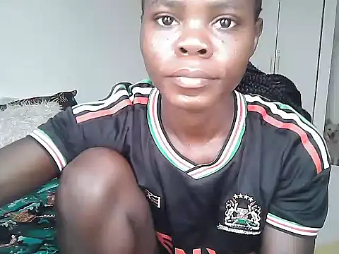 Snapshot of petiteebony_81 chatting on December 3, 2025, 5:52 am petiteebony 81 online show from December 3, 2025, 5:52 am