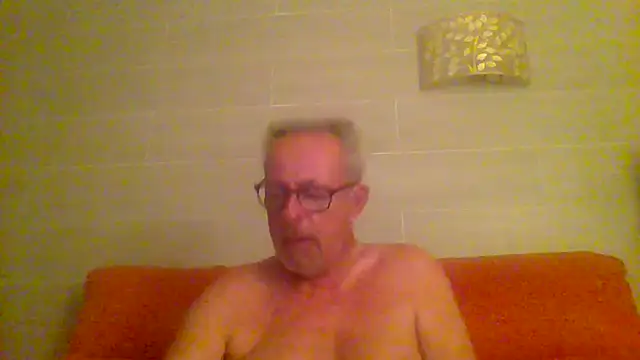Snapshot of tuggy59 chatting on September 9, 2025, 4:22 am tuggy59 online show from September 9, 2025, 4:22 am