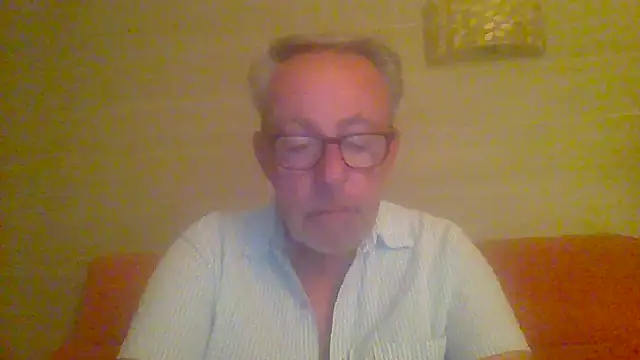 tuggy59 online show from May 1, 2026, 4:39 am