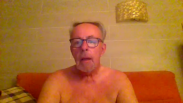 Snapshot of tuggy59 chatting on July 21, 2026, 3:41 am tuggy59 online show from July 21, 2026, 3:41 am
