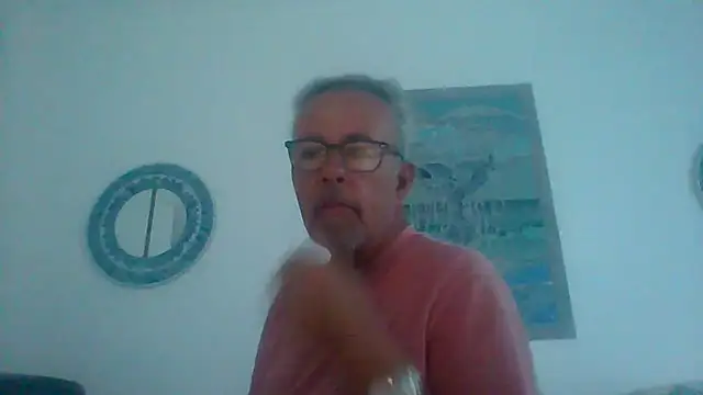 Snapshot of tuggy59 chatting on September 26, 2025, 4:52 am tuggy59 online show from September 26, 2025, 4:52 am