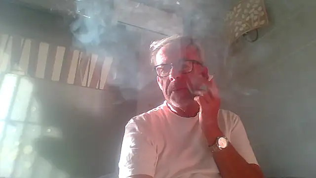 Snapshot of tuggy59 chatting on October 31, 2025, 7:49 am tuggy59 online show from October 31, 2025, 7:49 am