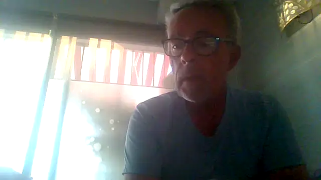 Snapshot of tuggy59 chatting on November 6, 2025, 7:12 am tuggy59 online show from November 6, 2025, 7:12 am