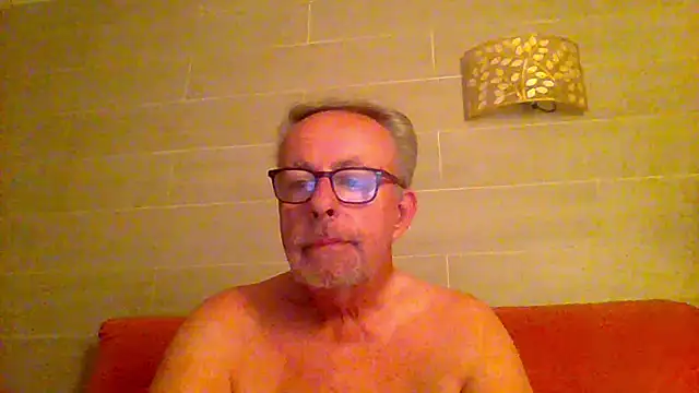 Snapshot of tuggy59 chatting on May 30, 2026, 4:08 am tuggy59 online show from May 30, 2026, 4:08 am