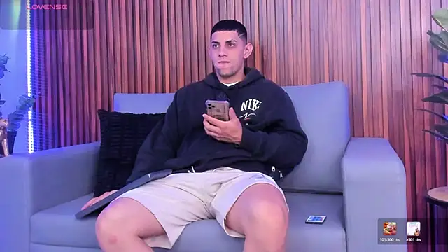 Alex cute77 online show from February 18, 2026, 11:50 am