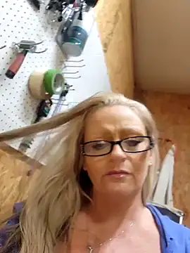 Snapshot of Southern_Bella chatting on December 5, 2024, 3:23 pm Southern Bella online show from December 5, 2024, 3:23 pm