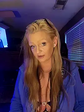 Snapshot of Southern_Bella chatting on December 6, 2024, 2:44 pm Southern Bella online show from December 6, 2024, 2:44 pm