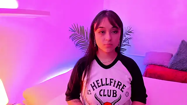 Gloomydoll online show from January 17, 2026, 7:39 pm