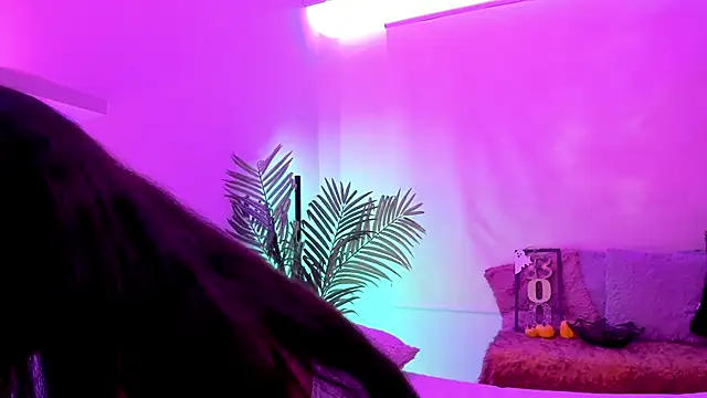 Snapshot of Gloomydoll chatting on October 22, 2025, 7:02 pm Gloomydoll online show from October 22, 2025, 7:02 pm