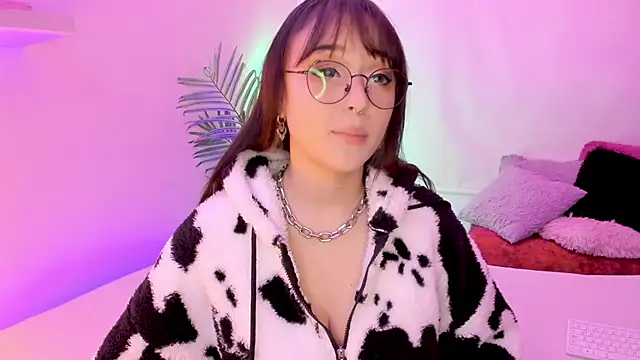 Snapshot of Gloomydoll chatting on November 27, 2025, 7:36 pm Gloomydoll online show from November 27, 2025, 7:36 pm