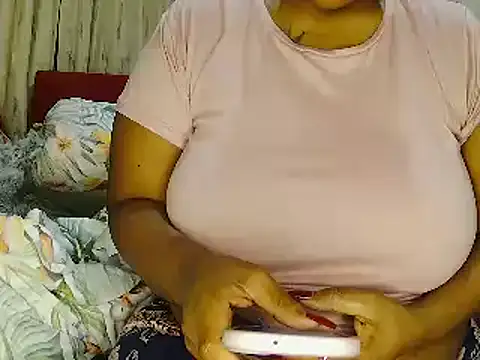 Real1SweetQueen online show from June 11, 2026, 5:04 am