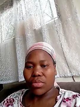 Snapshot of Real1SweetQueen chatting on November 1, 2025, 7:02 am Real1SweetQueen online show from November 1, 2025, 7:02 am