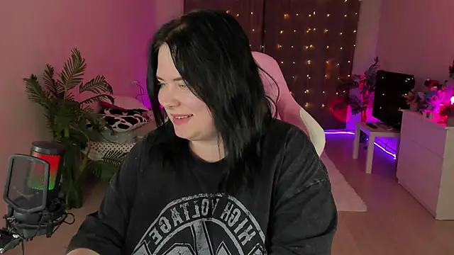 Snapshot of Akemi_BBW chatting on September 8, 2025, 4:39 pm Akemi BBW online show from September 8, 2025, 4:39 pm