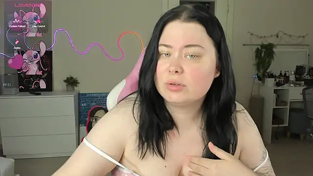 Akemi BBW online show from July 16, 2026, 8:44 am