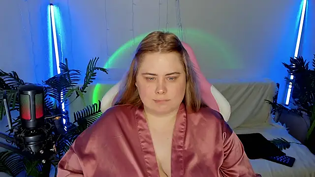 Snapshot of Akemi_BBW chatting on January 26, 2025, 9:29 pm Akemi BBW online show from January 26, 2025, 9:29 pm