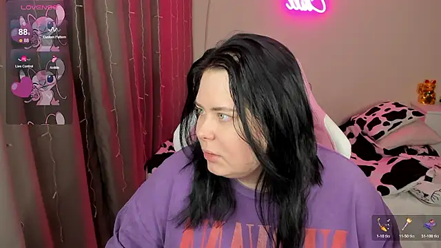 Snapshot of Akemi_BBW chatting on March 5, 2026, 4:53 am Akemi BBW online show from March 5, 2026, 4:53 am