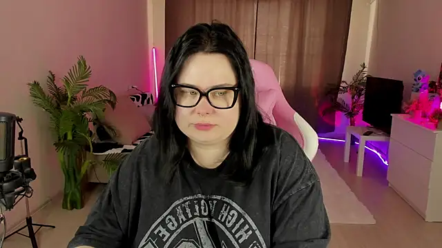 Snapshot of Akemi_BBW chatting on September 13, 2025, 9:09 am Akemi BBW online show from September 13, 2025, 9:09 am