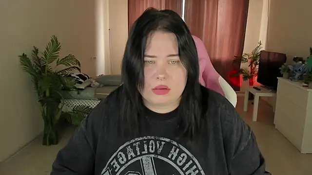 Snapshot of Akemi_BBW chatting on September 9, 2025, 7:51 am Akemi BBW online show from September 9, 2025, 7:51 am