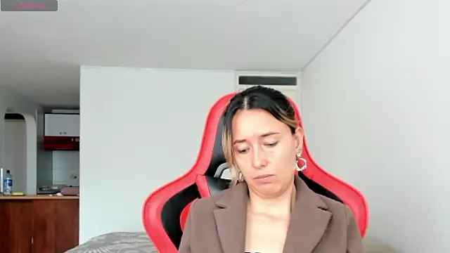 Snapshot of zoe_jeane_beker chatting on July 31, 2026, 7:55 pm zoe jeane beker online show from July 31, 2026, 7:55 pm