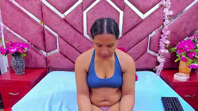 Snapshot of AnalNaugthy chatting on October 18, 2025, 11:56 am AnalNaugthy online show from October 18, 2025, 11:56 am