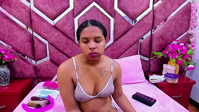 Snapshot of AnalNaugthy chatting on November 13, 2025, 11:58 am AnalNaugthy online show from November 13, 2025, 11:58 am