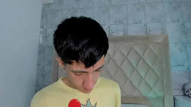 DereckCooperr online show from October 16, 2025, 11:13 pm