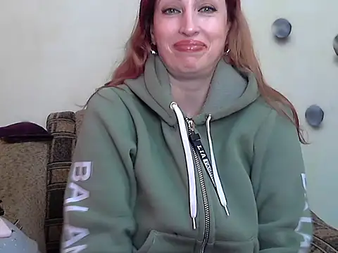 Snapshot of Jillian_Pattie chatting on November 24, 2025, 1:33 pm Jillian Pattie online show from November 24, 2025, 1:33 pm