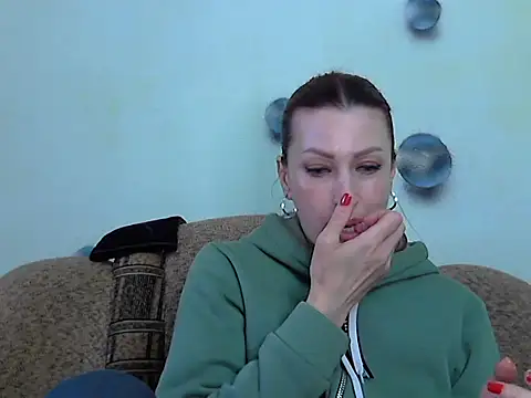 Snapshot of Jillian_Pattie chatting on November 4, 2025, 11:14 am Jillian Pattie online show from November 4, 2025, 11:14 am