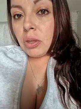 Snapshot of seherlatin chatting on April 6, 2026, 6:20 pm seherlatin online show from April 6, 2026, 6:20 pm