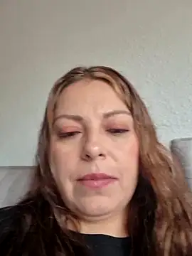 Snapshot of seherlatin chatting on May 15, 2026, 3:32 pm seherlatin online show from May 15, 2026, 3:32 pm