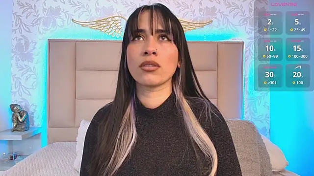 Snapshot of monserrat_towers chatting on November 5, 2025, 1:03 pm monserrat towers online show from November 5, 2025, 1:03 pm