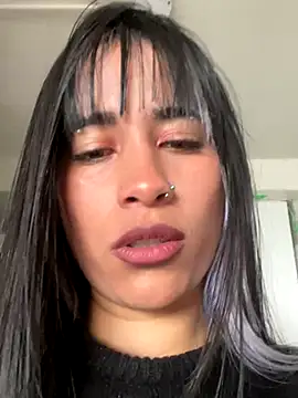 Snapshot of monserrat_towers chatting on October 10, 2025, 1:34 pm monserrat towers online show from October 10, 2025, 1:34 pm